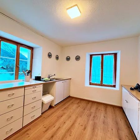 Veja Alvra 18 - Cadisch アパート *